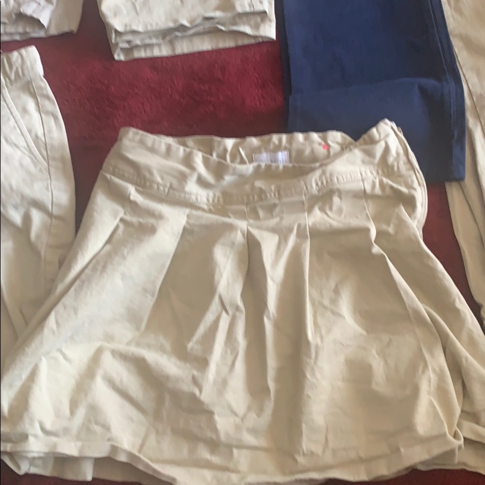 Uniforms - Picture 4 of 8